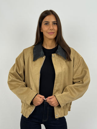 Giubbino in Suede con Colletto Intrecciato Beige
