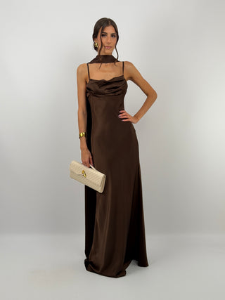 Abito Lungo Satin con Foulard Marrone