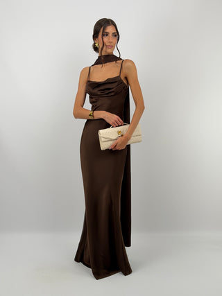Abito Lungo Satin con Foulard Marrone