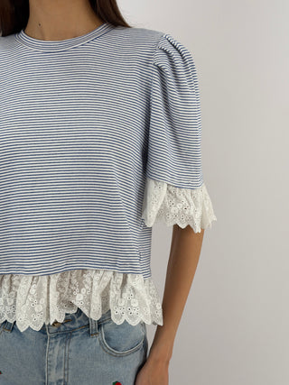 T-Shirt a Righe con Pizzo