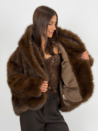 Pelliccia Ampia con Cappuccio Chamonix Marrone