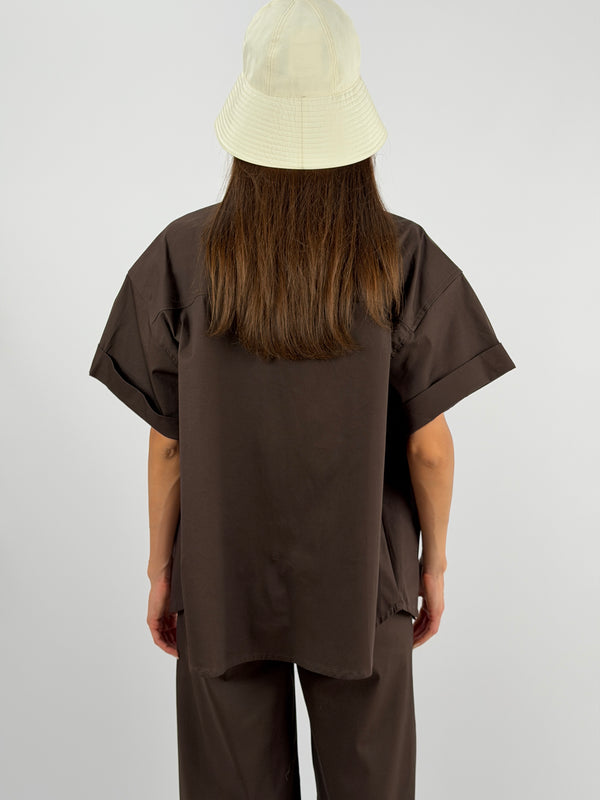 Set Overshirt e Pantalone con Bottoni Marrone Lumina