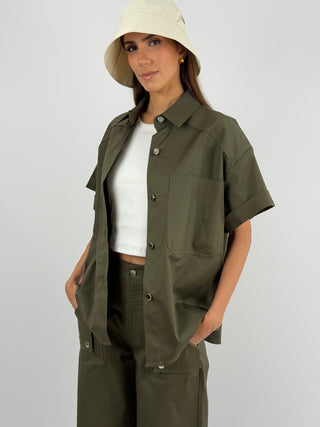 Overshirt Verde Militare con Bottoni Lumina