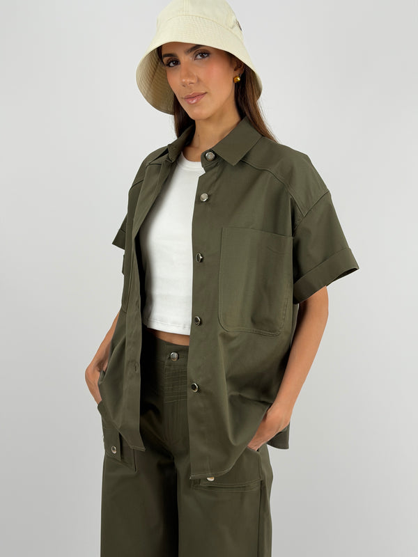 Overshirt Verde Militare con Bottoni Lumina