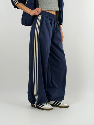 Set Giacca e Pantalone Sportivo Blu con Bande Lumina