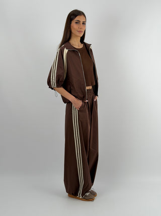 Set Giacca e Pantalone Sportivo Marrone con Bande Lumina