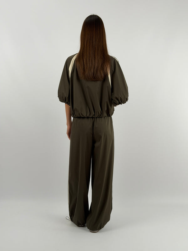 Set Giacca e Pantalone Sportivo Verde Militare con Bande Lumina