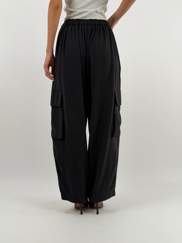 Pantalone Cargo Fluido Nero Lumina