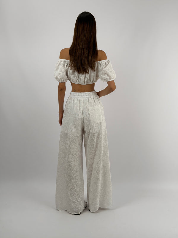 Set Top e Pantalone Bianco con Ricami Lumina