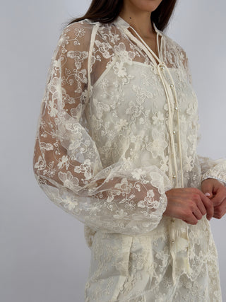 Coordinato Blusa e Shorts in Pizzo Beige