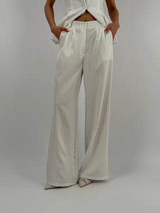 Completo Gessato con Gilet Bianco