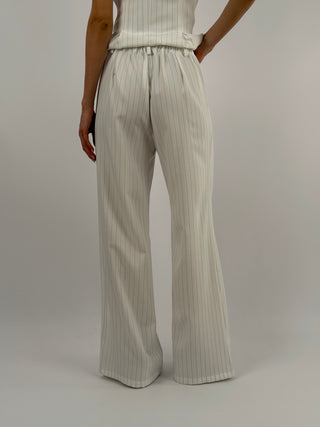 Completo Gessato con Gilet Bianco