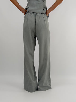 Completo Gessato con Gilet Grigio