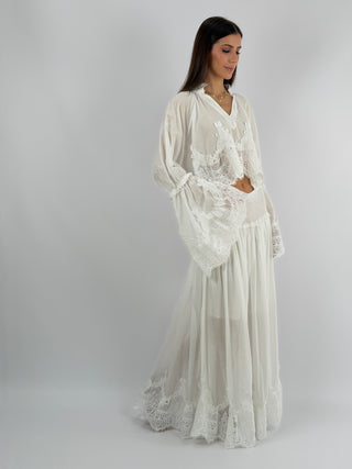 Set Blusa e Gonna con Pizzo Bianco