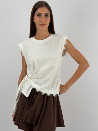 T-shirt con Bordi in Pizzo Bianca