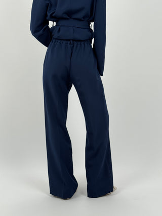 Completo Giacca e Pantalone Amelia con Cintura Blu