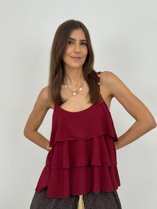 Top con Dettagli Oro e Balze Bordeaux