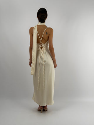 Abito Lungo in Satin con Foulard Avorio