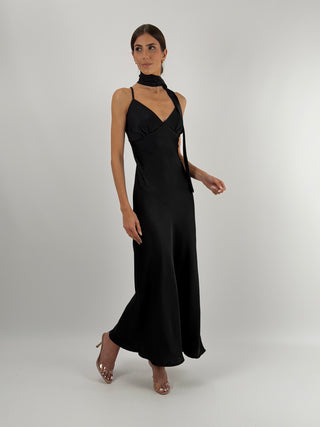 Abito Lungo in Satin con Foulard Nero