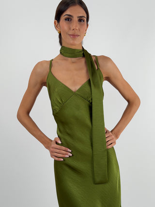 Abito Lungo in Satin con Foulard Verde Oliva