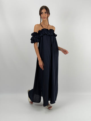 Abito con Volant Off-Shoulder Blu Lumina - Abito lungo ampio blu Lumina con spalle scoperte, volant e arricciature | Paloma Store