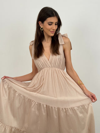 Abito Lungo con Balze e Scollo a V Beige