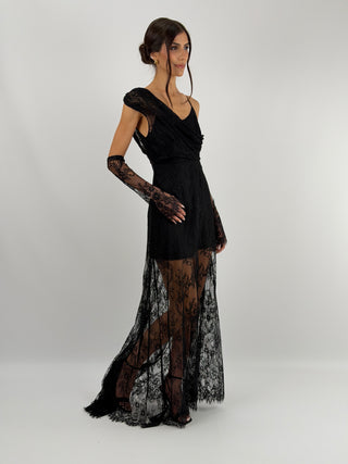 Abito in Pizzo Nero con Guanti Lumina