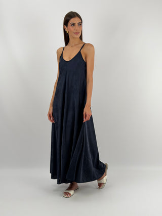 Abito Lungo Jacquard Blu - Abito lungo svasato blu con fantasia jacquard tono su tono e spalline sottili | Paloma Store