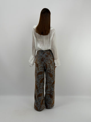 Blusa Bianca in Chiffon Scollo V Volant