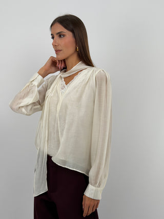 Blusa con Pizzo e Lacci Panna