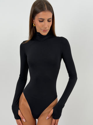 Body Collo Alto Nero - Body nero in lycra elasticizzata con collo alto e maniche lunghe con foro per il pollice. Chiusura con gancetti sul fondo. | Paloma Store