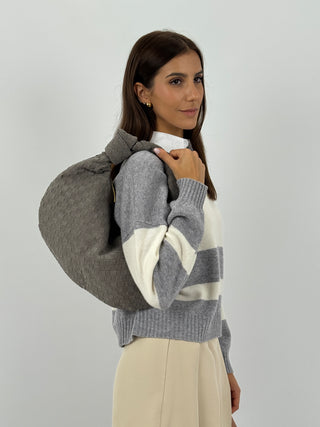 Borsa Knot Media Suede Grigia