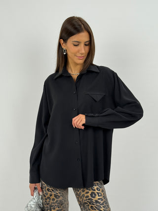 Camicia Lumina con Taschino a Triangolo Nera