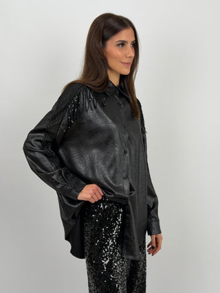 Camicia Satin Nera con Applicazioni