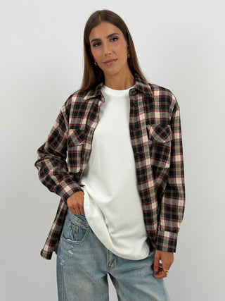 Camicia a Quadri Nera Lumina - Camicia nera a quadri multicolor, tasche con patta frontali, colletto e chiusura con bottoni. | Paloma Store