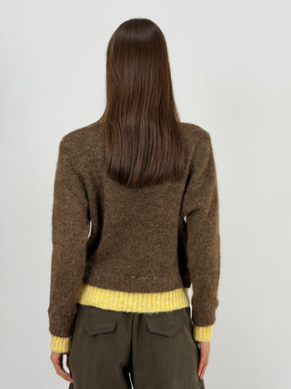 Cardigan Marrone con Doppio Layer Giallo