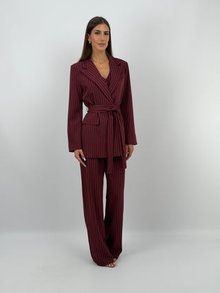 Completo Giacca con Cintura e Pantalone Gessato Bordeaux