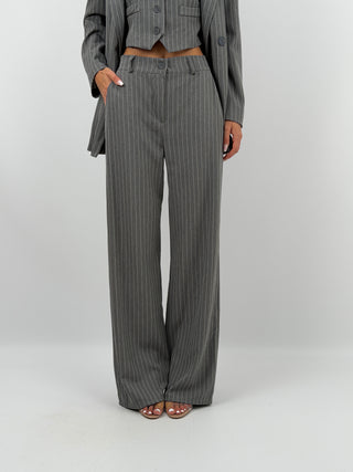 Completo Giacca con Cintura e Pantalone Gessato Grigio