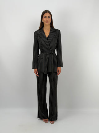 Completo Giacca con Cintura e Pantalone Gessato Nero