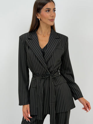 Completo Giacca con Cintura e Pantalone Gessato Nero