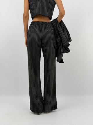 Completo Giacca con Cintura e Pantalone Gessato Nero