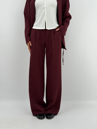 Tailleur con Spalle Strutturate Burgundy