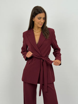 Tailleur Gessato con Cintura Brave Bordeaux