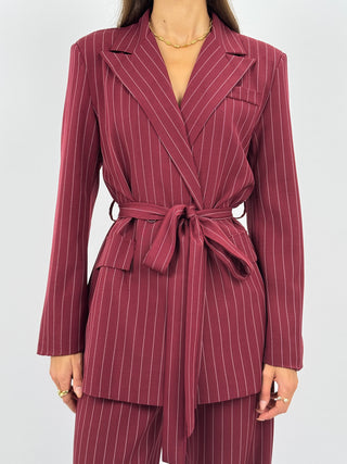 Tailleur Gessato con Cintura Brave Intense Bordeaux
