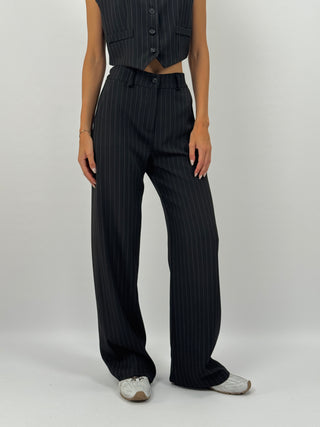 Tailleur Gessato con Cintura Brave Nero
