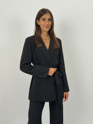 Tailleur Gessato con Cintura Brave Nero