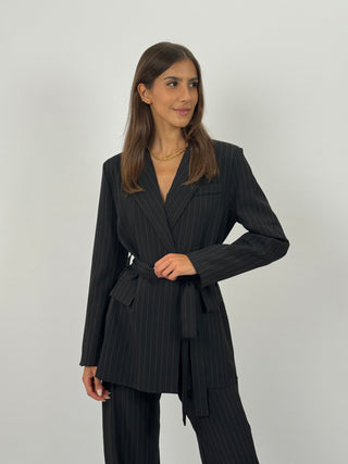 Tailleur Gessato con Cintura Brave Nero