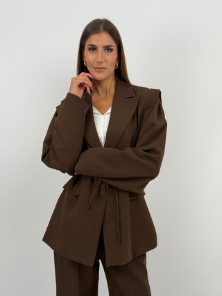 Tailleur con Spalle Strutturate Marrone