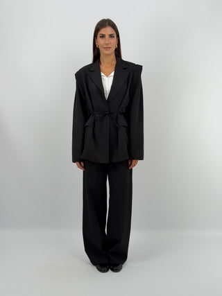Tailleur con Spalle Strutturate Nero