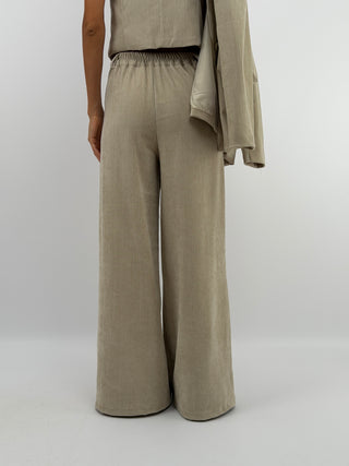 Tailleur Tre Pezzi in Velluto Beige
